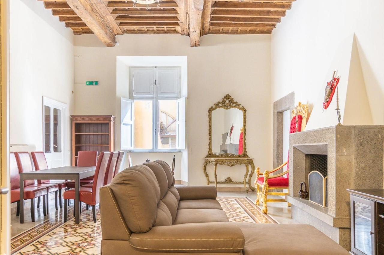 The House Of Thrones Apartment Viterbo Exterior photo
