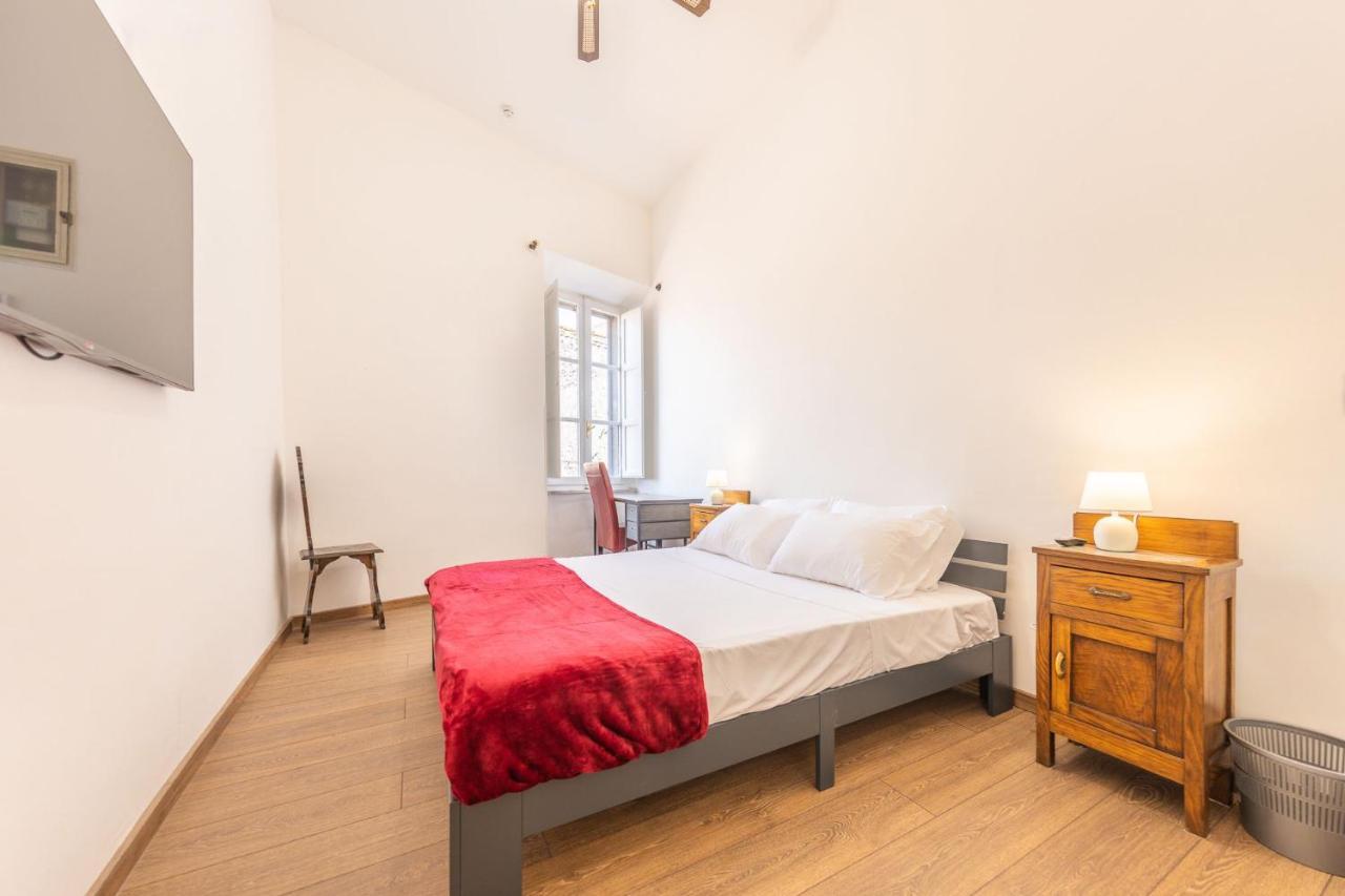 The House Of Thrones Apartment Viterbo Exterior photo